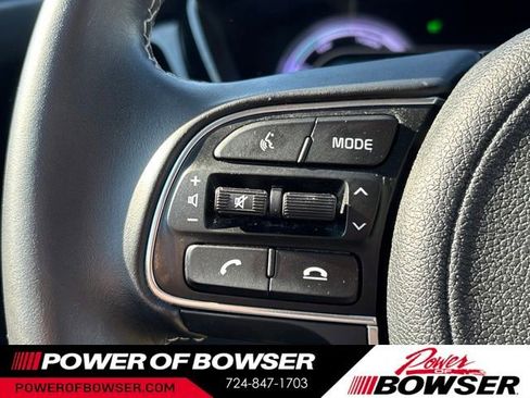 Used 2022 Kia Niro LXS FWD image 17