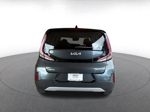 Used 2025 Kia Soul LX w/ LX Technology Package FWD image 11