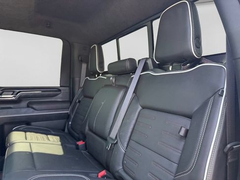 Used 2024 GMC Sierra 2500 AT4X AWD/4WD image 38