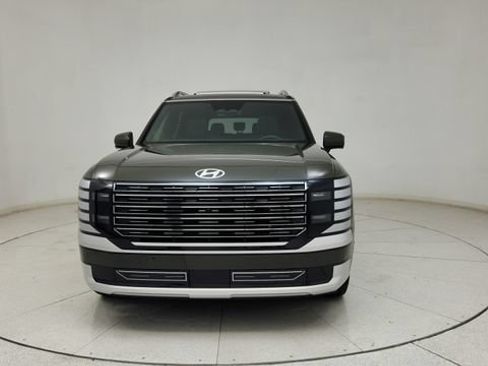 Used 2026 Hyundai Palisade Calligraphy AWD/4WD image 3
