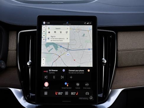 New 2026 Volvo XC90 B5 Plus w/ Protection Package Premier image 24