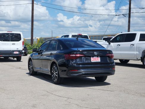 Used 2024 Volkswagen Jetta Sport FWD image 5