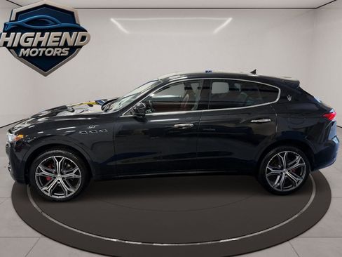 Used 2023 Maserati Levante GT AWD/4WD image 3