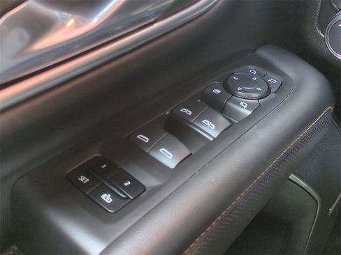 Used 2024 GMC Yukon XL AT4 w/ AT4 Premium Package image 32