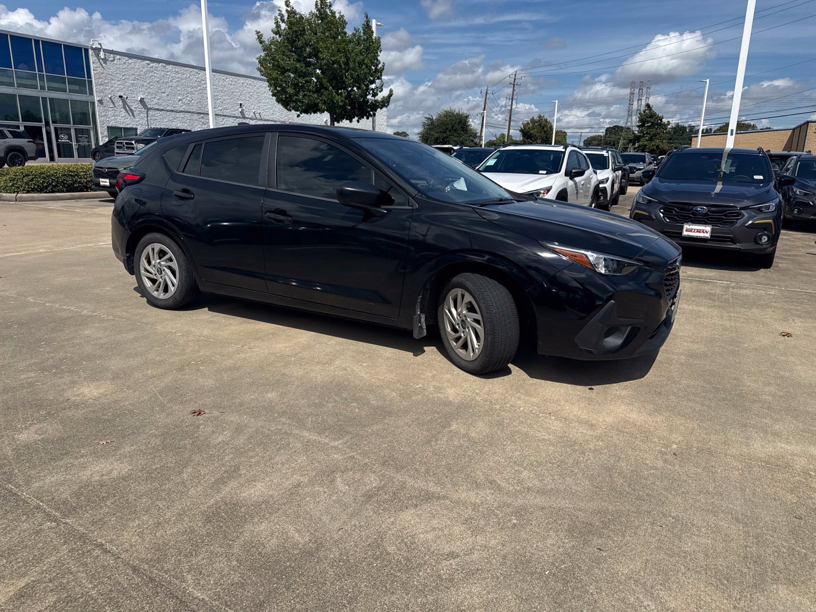Used 2024 Subaru Impreza 2.0i AWD/4WD image 2