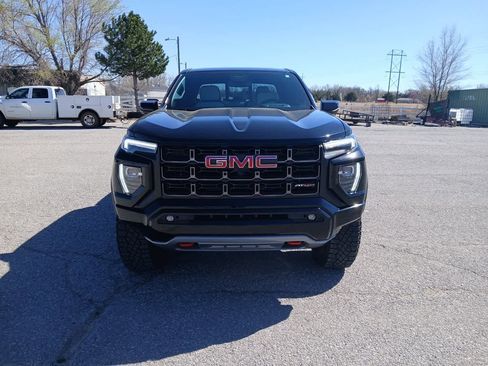 Used 2023 GMC Canyon AT4X image 11