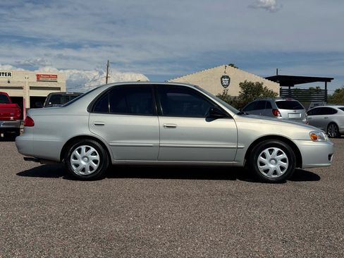 Used 2002 Toyota Corolla CE FWD image 14