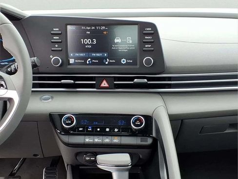 New 2026 Hyundai Elantra Sport FWD image 12