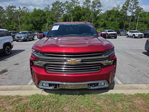 Used 2019 Chevrolet Silverado 1500 High Country w/ Technology Package AWD/4WD image 3