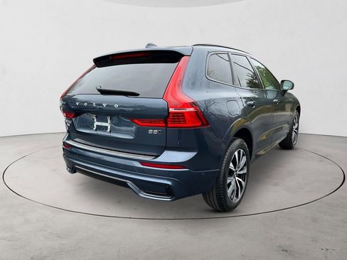 Certified 2024 Volvo XC60 B5 Plus w/ Climate Package AWD/4WD image 5