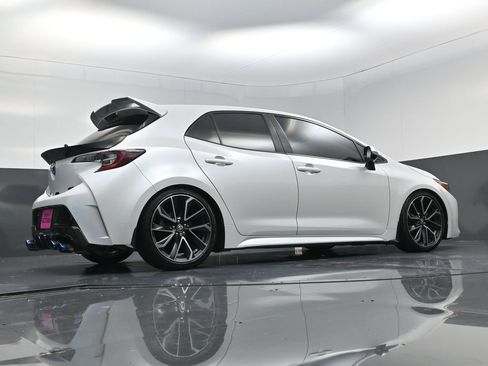 Used 2021 Toyota Corolla XSE FWD image 18