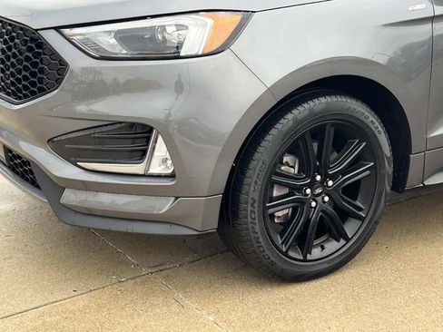 Used 2023 Ford Edge ST-Line w/ Class II Trailer Tow Package AWD/4WD image 8