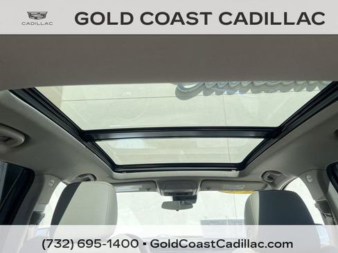 Certified 2023 Cadillac XT4 Luxury w/ Cold Weather Package AWD/4WD image 12