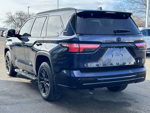 Used 2024 Toyota Sequoia Limited image 5