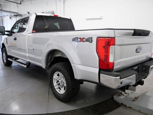 Used 2017 Ford F250 XLT w/ XLT Value Package AWD/4WD image 5