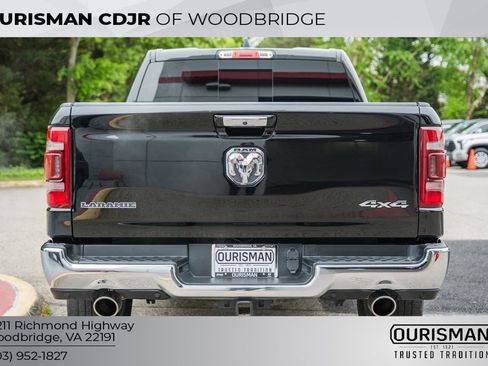 Used 2022 RAM 1500 Laramie AWD/4WD image 7