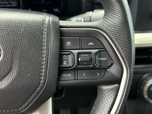 Used 2024 Toyota Tacoma TRD Off-Road AWD/4WD image 17
