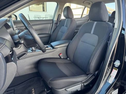 Used 2022 Nissan Sentra SV w/ Trunk Package image 17