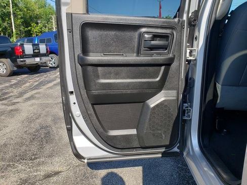 Used 2019 RAM 1500 Express AWD/4WD image 14