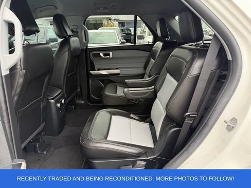 Used 2023 Ford Explorer XLT w/ Equipment Group 202A RWD image 12