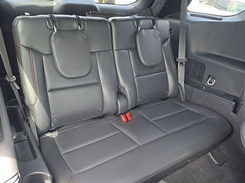 Used 2025 Ford Explorer ST AWD/4WD image 15