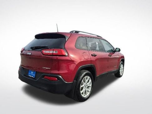 Used 2017 Jeep Cherokee Sport AWD/4WD image 5