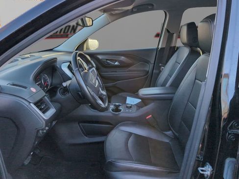 Used 2024 GMC Terrain SLT image 9