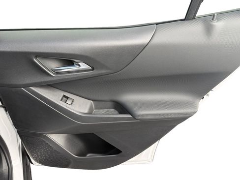 New 2026 Chevrolet Equinox LT w/ Convenience Package II image 23