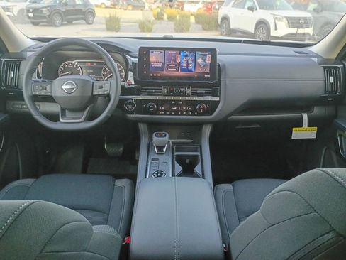 New 2026 Nissan Pathfinder SV image 9