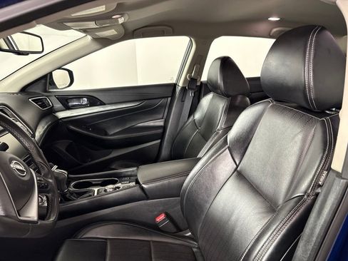 Used 2023 Nissan Maxima SV w/ Floor Mat Group FWD image 22