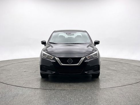 Used 2025 Nissan Versa SV FWD image 2