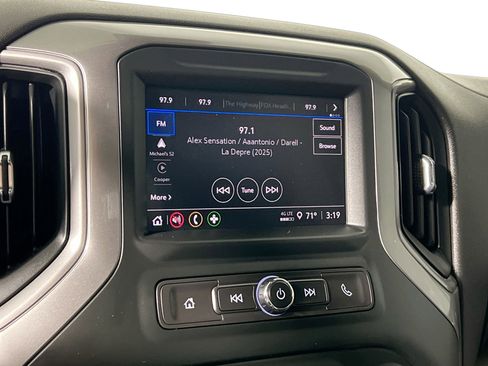 Used 2024 Chevrolet Silverado 1500 Custom image 28