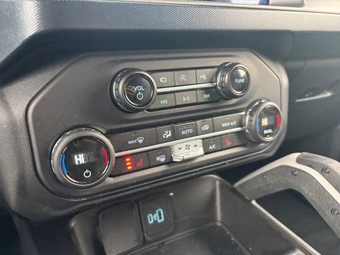 Used 2023 Ford Bronco Outer Banks w/ Sasquatch Package image 30