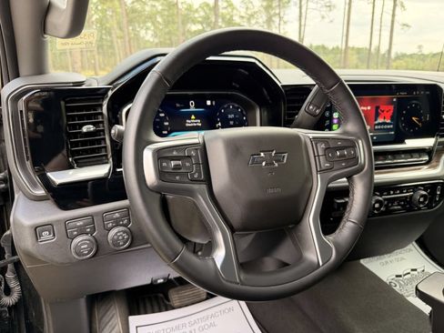 Used 2026 Chevrolet Silverado 1500 RST AWD/4WD image 18