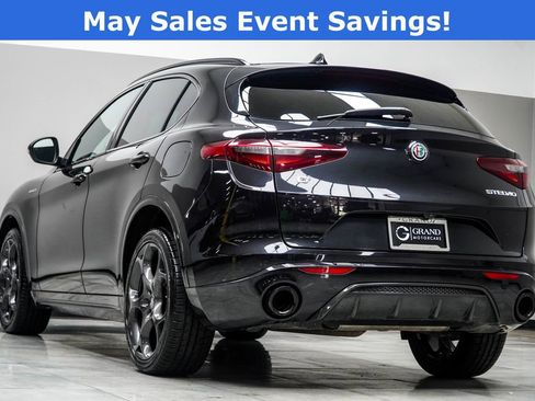 Used 2023 Alfa Romeo Stelvio Veloce AWD/4WD image 13
