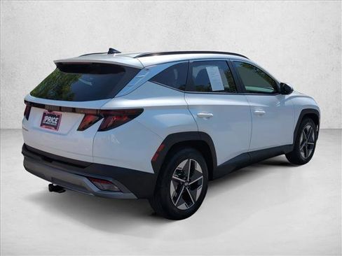 Certified 2025 Hyundai Tucson SEL FWD image 5
