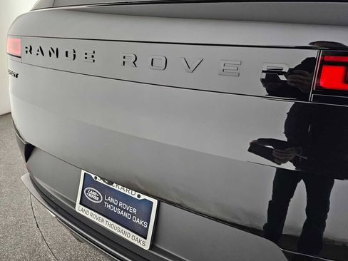New 2026 Land Rover Range Rover Sport SE image 13