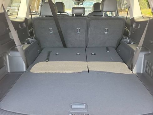 Used 2025 Kia Telluride LX FWD image 21