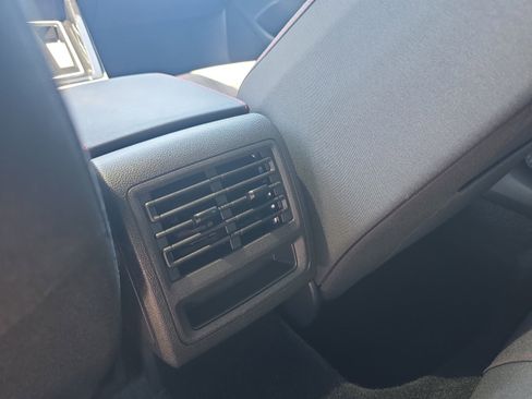 Certified 2023 Volkswagen GTI SE FWD image 32