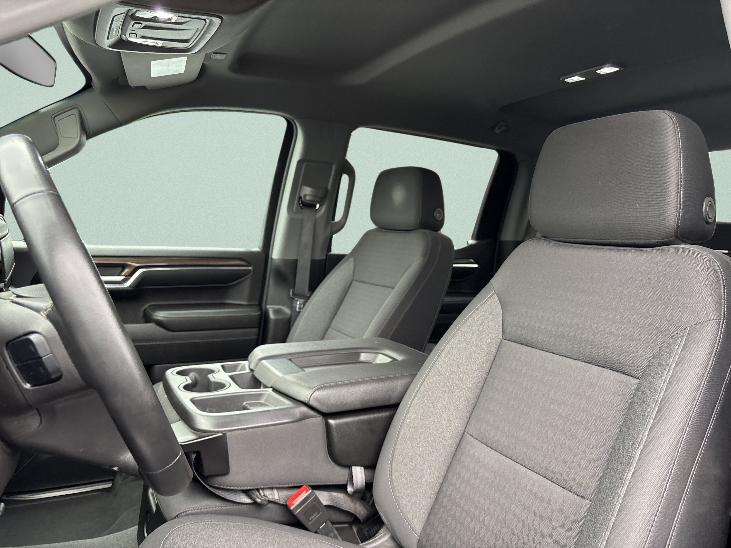 Used 2024 Chevrolet Silverado 1500 LT AWD/4WD image 11