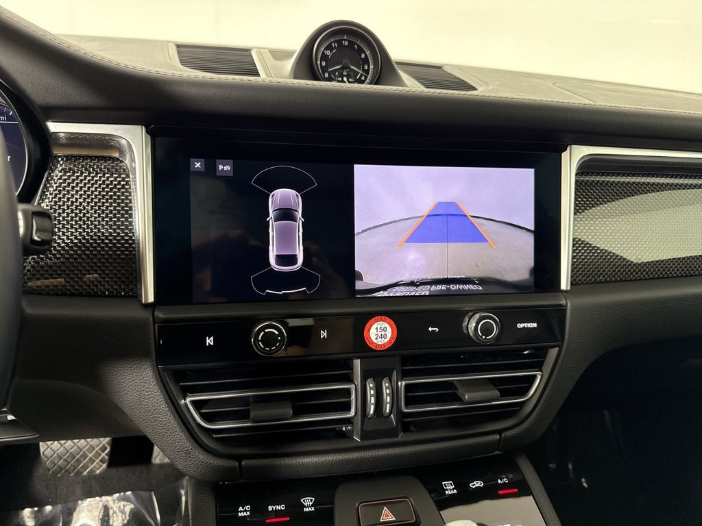 Certified 2024 Porsche Macan GTS AWD/4WD image 29