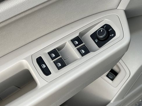 Used 2018 Volkswagen Atlas SEL image 13