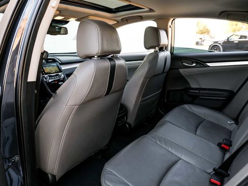 Used 2016 Honda Civic Touring image 39