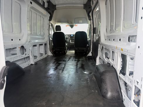 Used 2024 Ford Transit 250 148 High Roof RWD image 24