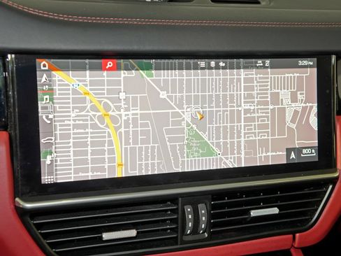 Certified 2021 Porsche Cayenne GTS AWD/4WD image 32