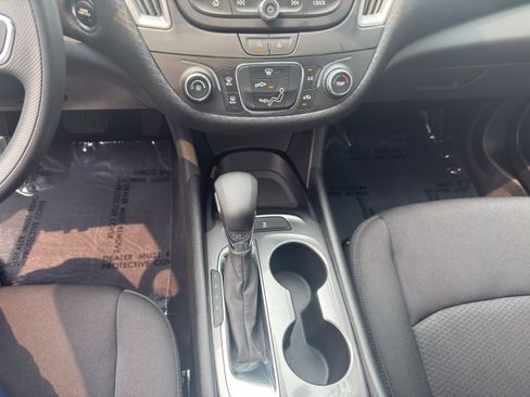 Used 2021 Chevrolet Malibu LS FWD image 14