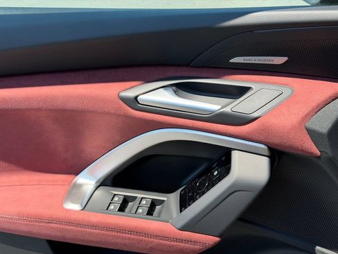 New 2026 Audi SQ5 Premium Plus AWD/4WD image 31