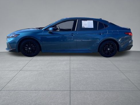 Used 2025 Toyota Camry SE w/ Multimedia Upgrade Package image 4