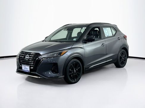 Used 2024 Nissan Kicks SR w/ SR Premium Package image 1