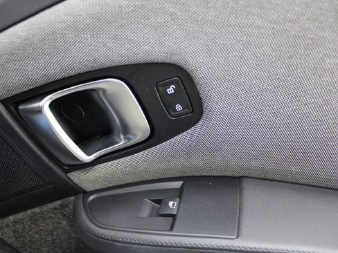 Used 2018 BMW i3 w/ Range Extender image 28